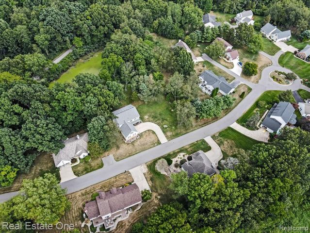 7926 Forest Creek Court, Whitmore Lake, MI 48189