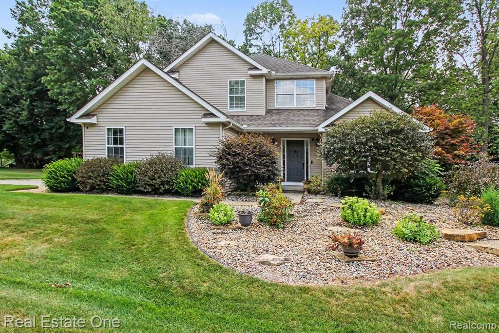 7926 Forest Creek Court, Whitmore Lake, MI 48189