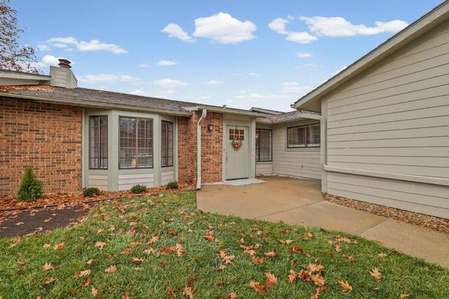 1704 W Long Boulevard, Raymore, MO 64083