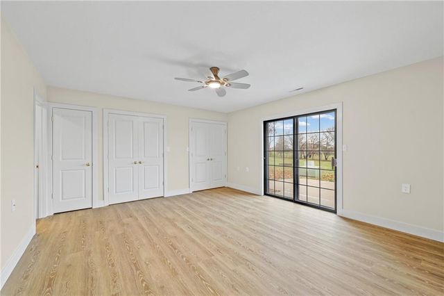 1704 W Long Boulevard, Raymore, MO 64083