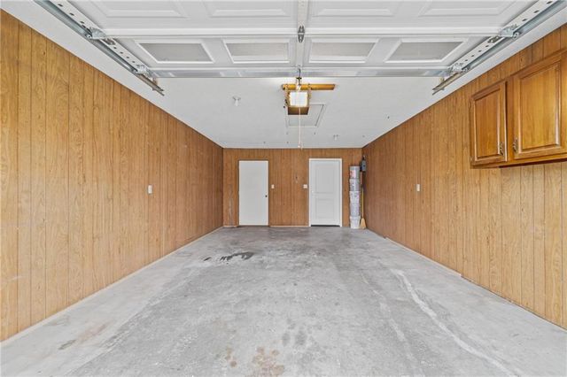 1704 W Long Boulevard, Raymore, MO 64083