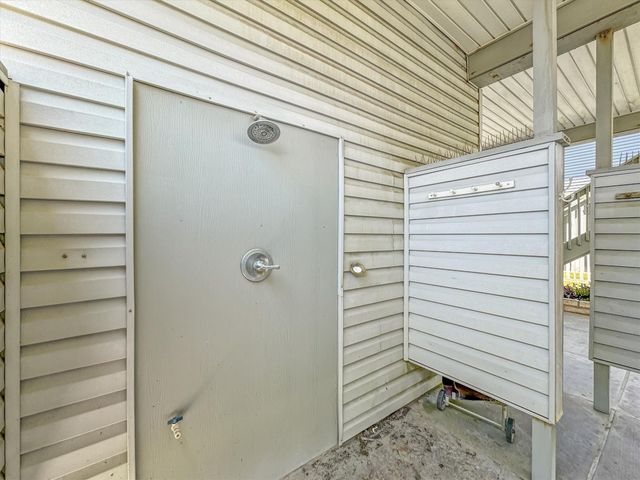 21519 San Luis Pass Road, Galveston, TX 77554