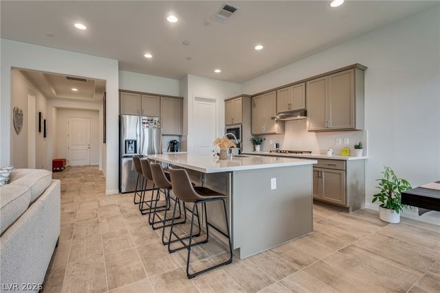 549 Cadence Vista Drive, Henderson, NV 89011