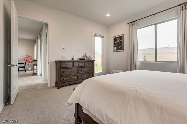 549 Cadence Vista Drive, Henderson, NV 89011