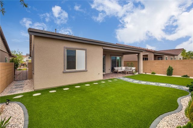 549 Cadence Vista Drive, Henderson, NV 89011
