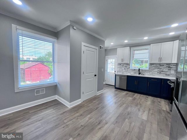 2520 W SEYBERT ST, Philadelphia, PA 19121