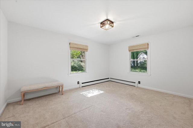 14550 PURCELLVILLE RD, Purcellville, VA 20132