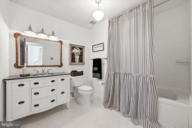 14550 PURCELLVILLE RD, Purcellville, VA 20132
