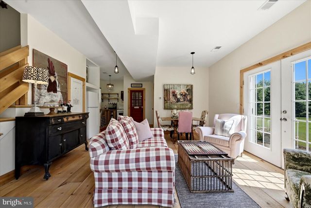 14550 PURCELLVILLE RD, Purcellville, VA 20132