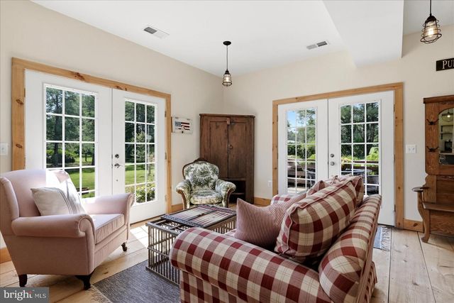 14550 PURCELLVILLE RD, Purcellville, VA 20132