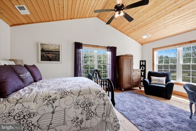 14550 PURCELLVILLE RD, Purcellville, VA 20132