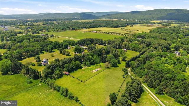 14550 PURCELLVILLE RD, Purcellville, VA 20132