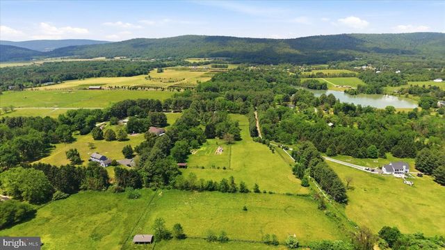 14550 PURCELLVILLE RD, Purcellville, VA 20132