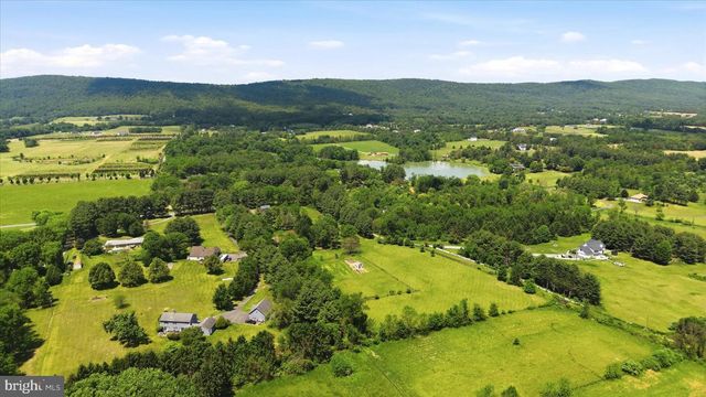 14550 PURCELLVILLE RD, Purcellville, VA 20132