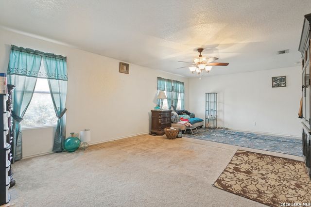 10035 POWDERHOUSE DR, San Antonio, TX 78239