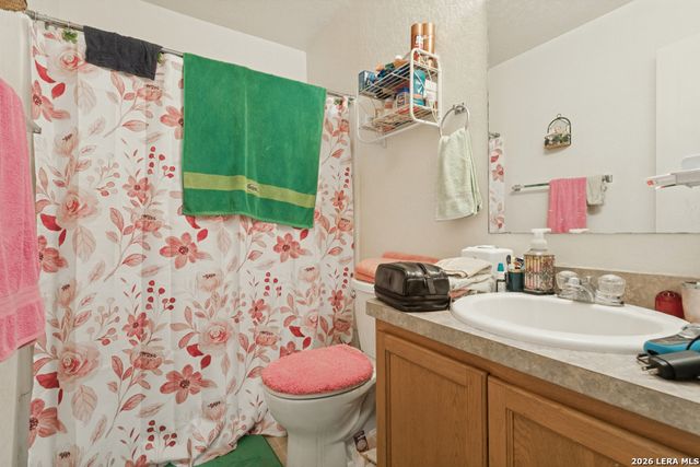 10035 POWDERHOUSE DR, San Antonio, TX 78239