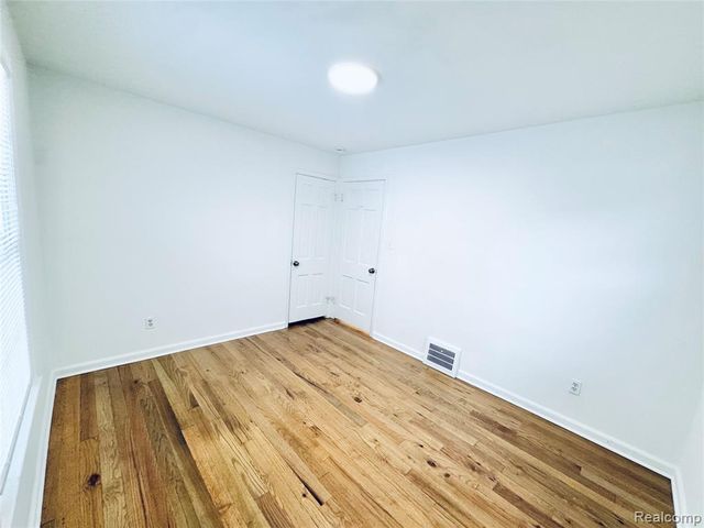 1948 Henrietta Street, Birmingham, MI 48009