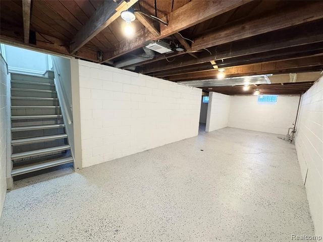 1948 Henrietta Street, Birmingham, MI 48009