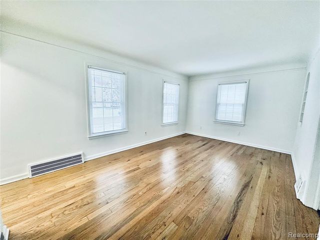 1948 Henrietta Street, Birmingham, MI 48009