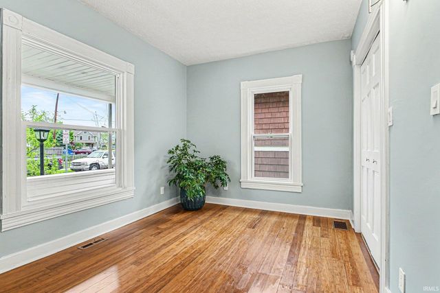 924 California Avenue, South Bend, IN 46616