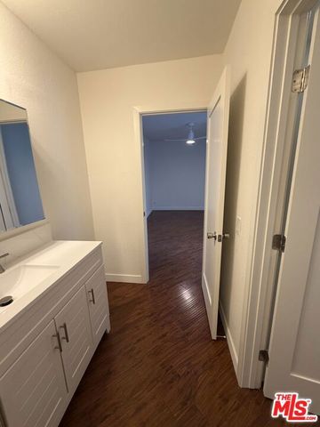 4506 Saugus Avenue 10, Sherman Oaks, CA 91403