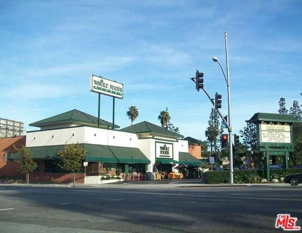 4506 Saugus Avenue 10, Sherman Oaks, CA 91403
