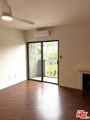 4506 Saugus Avenue 10, Sherman Oaks, CA 91403