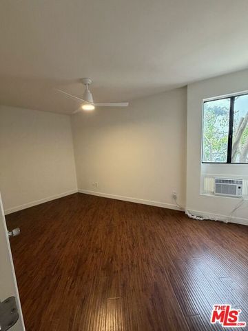 4506 Saugus Avenue 10, Sherman Oaks, CA 91403