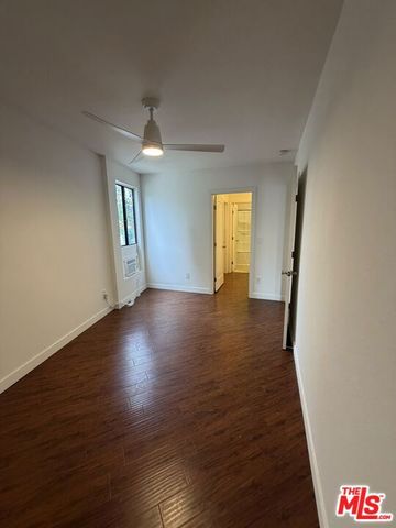 4506 Saugus Avenue 10, Sherman Oaks, CA 91403