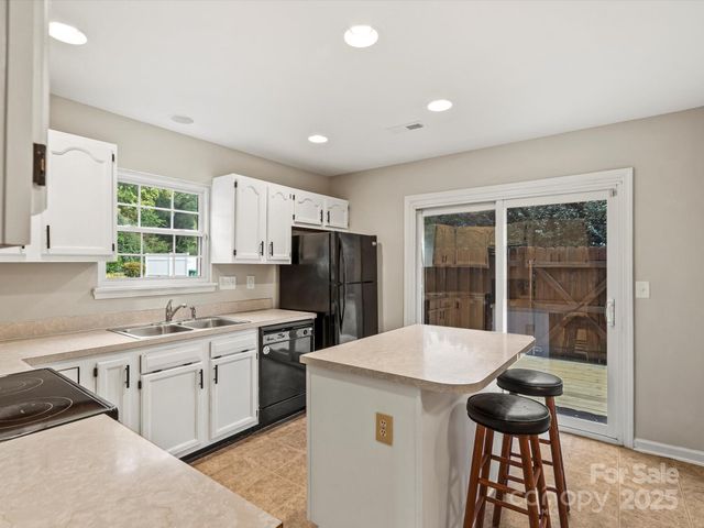 3643 Huyton Court, Charlotte, NC 28215