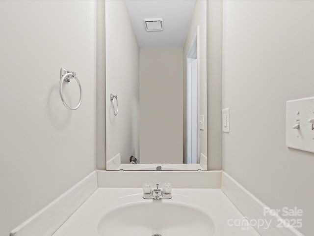 3643 Huyton Court, Charlotte, NC 28215