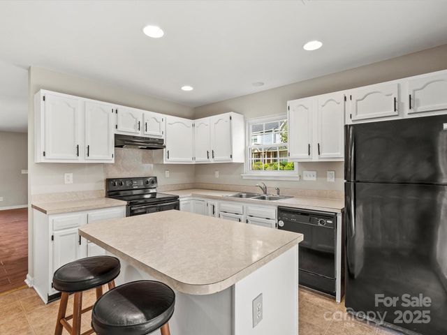 3643 Huyton Court, Charlotte, NC 28215