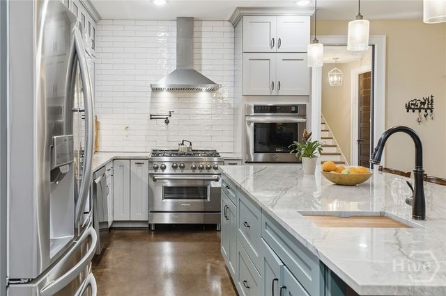 864 Blackberry Trail, Ball Ground, GA 30107