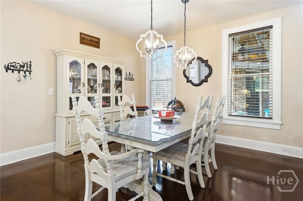 Image 14 of property listing at 864 Blackberry Trail, Ball Ground, GA 30107