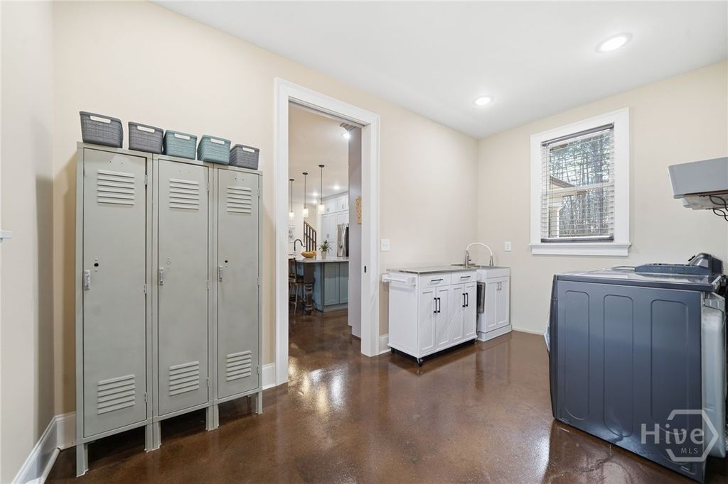 Image 19 of property listing at 864 Blackberry Trail, Ball Ground, GA 30107