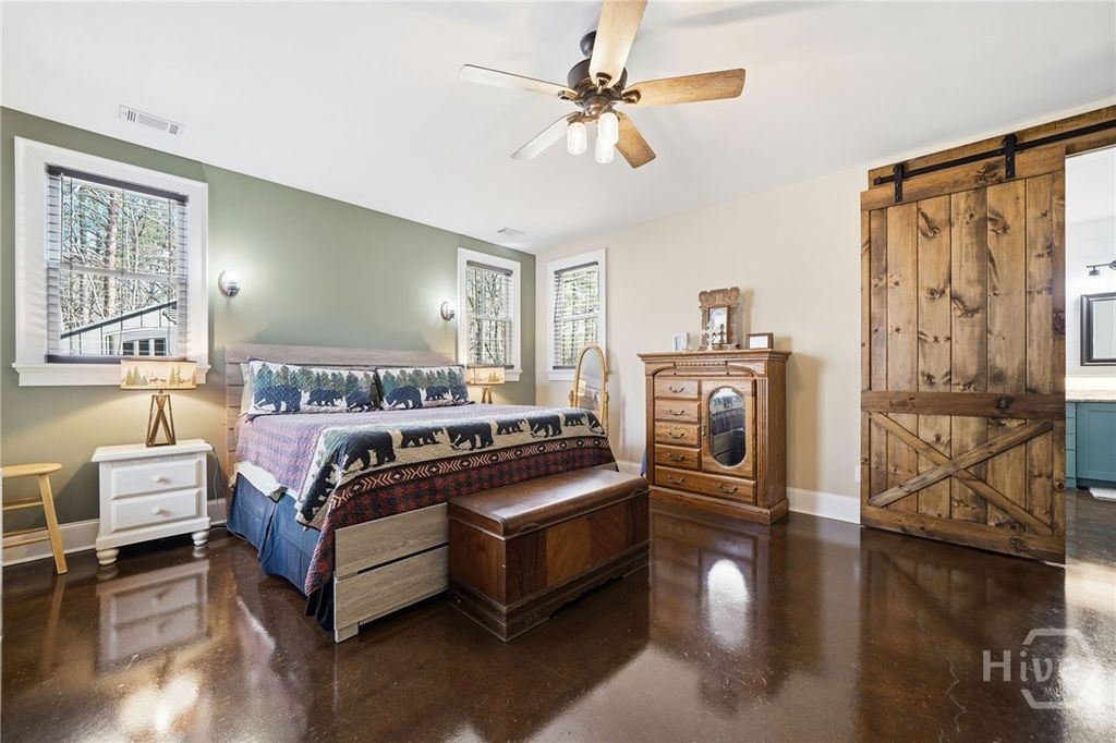 Image 26 of property listing at 864 Blackberry Trail, Ball Ground, GA 30107