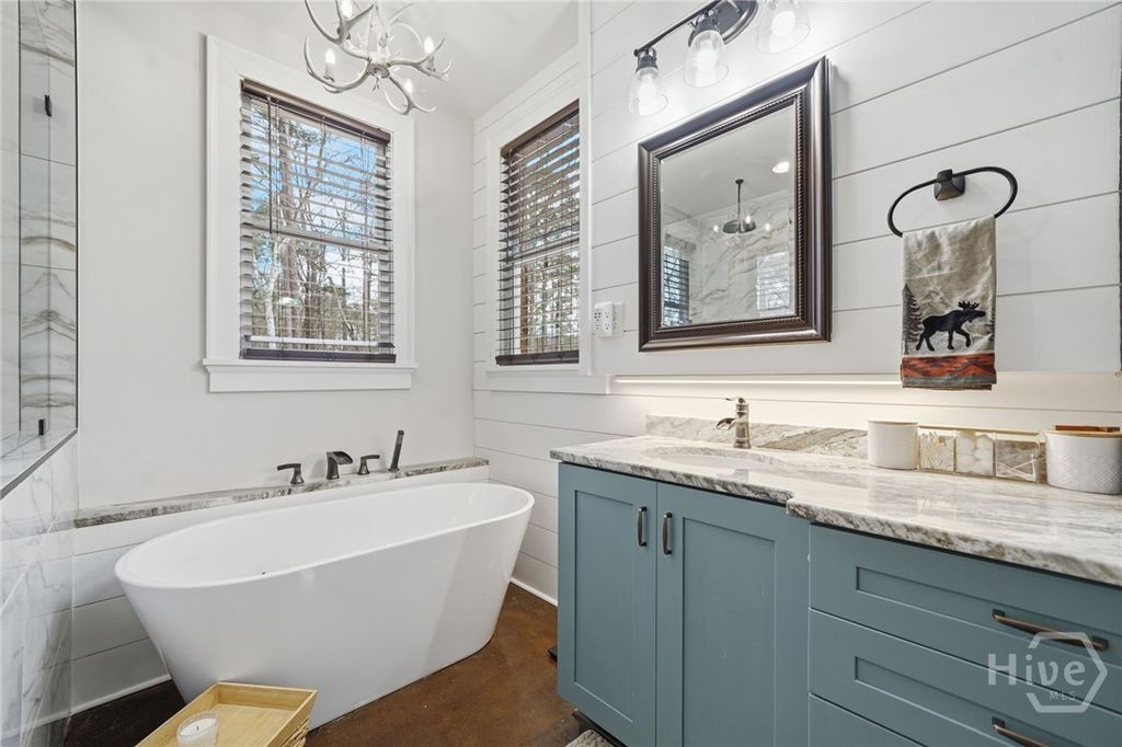 Image 29 of property listing at 864 Blackberry Trail, Ball Ground, GA 30107