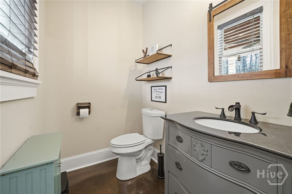 Image 5 of property listing at 864 Blackberry Trail, Ball Ground, GA 30107