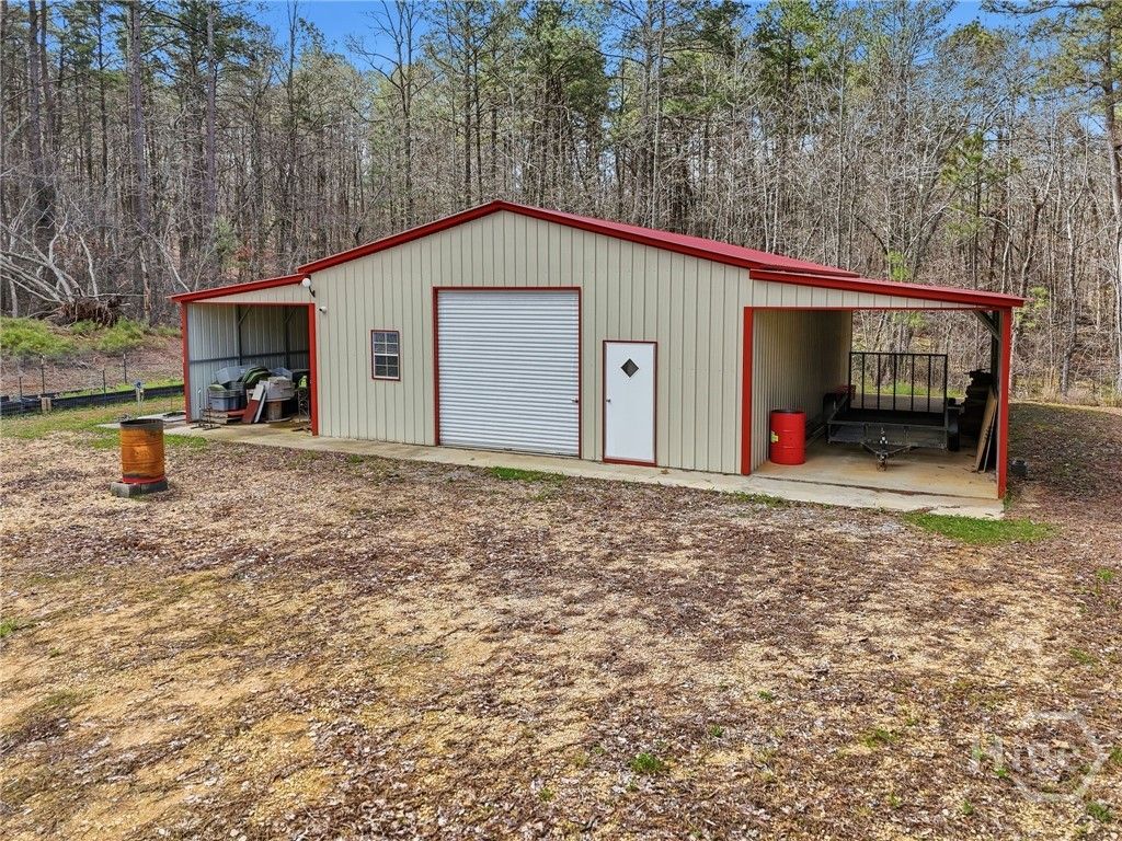 Image 52 of property listing at 864 Blackberry Trail, Ball Ground, GA 30107