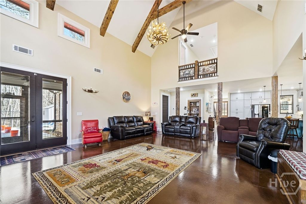 Image 7 of property listing at 864 Blackberry Trail, Ball Ground, GA 30107