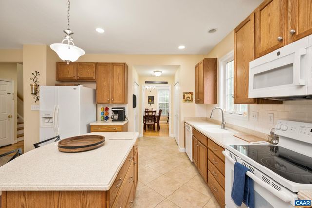 35 PINEY LOOP, Zion Crossroads, VA 22942