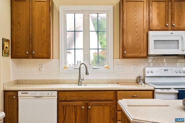 35 PINEY LOOP, Zion Crossroads, VA 22942