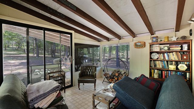 13007 Perry Road, Central Point, OR 97502