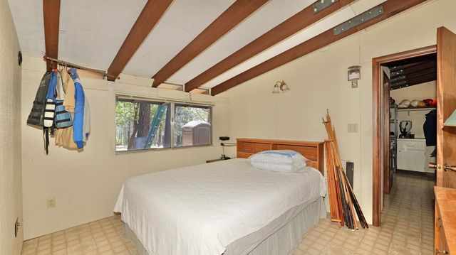 13007 Perry Road, Central Point, OR 97502