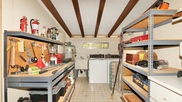 13007 Perry Road, Central Point, OR 97502