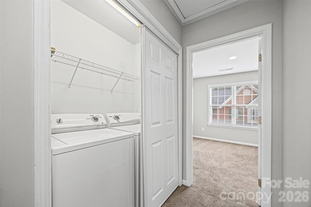 2113 Lennoxshire Square Court, Charlotte, NC 28210