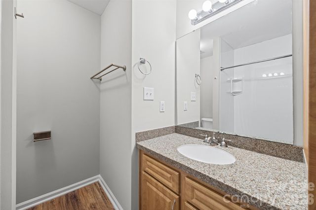 2113 Lennoxshire Square Court, Charlotte, NC 28210