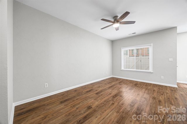2113 Lennoxshire Square Court, Charlotte, NC 28210