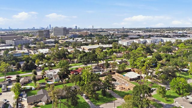 3713 Brookwoods Drive, Houston, TX 77092