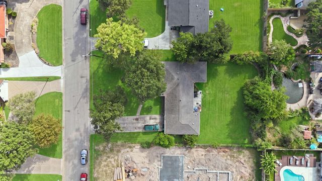 3713 Brookwoods Drive, Houston, TX 77092